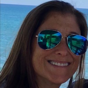 Meet your Posher, Lynne